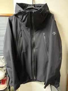 DESCENTE ALLTERRAIN マウンテンパーカー　2025