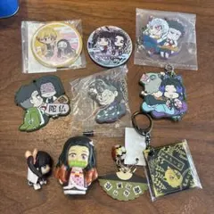 鬼滅の刃 缶バッジ　キーホルダーセット