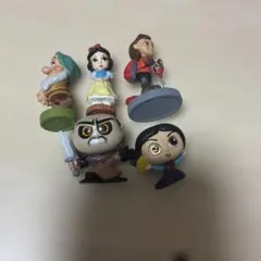 ムーラン　ドアラブル　白雪姫フィギュアのサムネイル
