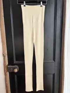 kone × 早坂香須子 haramaki rib leggings シルクレギ