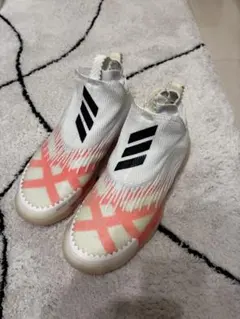 adidas バスケットボールシューズのサムネイル
