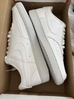 Nike ホワイトスニーカー