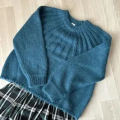 ミラオーウェン モヘア クルーネック求心編みニットプルオーバー ブルー　トップス