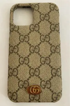 GUCCI GGパターン iPhone11Pro用ケース どっちも魅力的！【グッチ】GGパターンのiPhoneケース | Domani