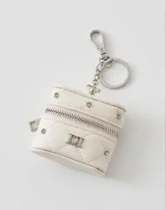 ダーリッチ キルティングビジュー AirPodsケース 白 ホワイト WHT