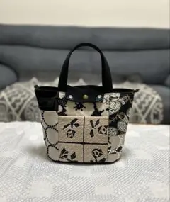 sale ハンドメイドミナペルホネン パッチのオーバルトート(M) フラップ付き