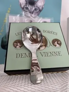 Item thumbnail for item ddd4a86a-ff3b-40d7-bc27-8a13c0623cad