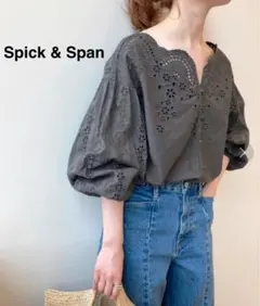 Spick & Span♡スカラネック エンブロイダリーブラウス