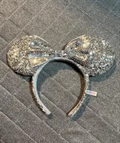 ディズニー　シルバーカチューシャ