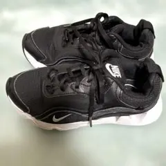 NIKEスニーカー　23.5㎝