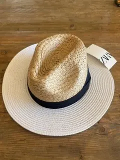 ★新品★未使用★ZARA ザラ ベージュとホワイトの麦わら帽子 Sサイズのサムネイル