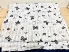 サンリオ　ハローキティ　蝶　キルティング　レトロ　生地