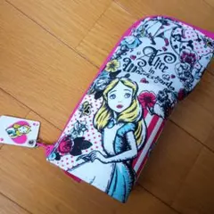 アリス・イン・ワンダーランド 筆箱　ディズニー　ネオクリッツ