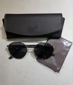 Persol 偏光サングラス ペルソール 1011S ユニセックスのサムネイル