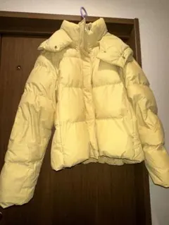 GU　イエロー　フード付きダウンジャケット　L