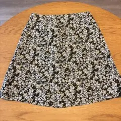 花柄 フレアスカート ひざ丈　38のサムネイル