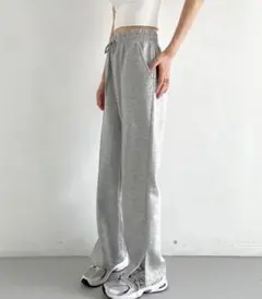 【新品未使用】グレー スリット入り スウェットパンツ Sサイズ
