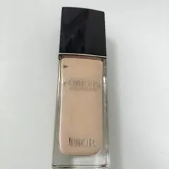 Dior Forever Skin Glow リキッドファンデーション 0N