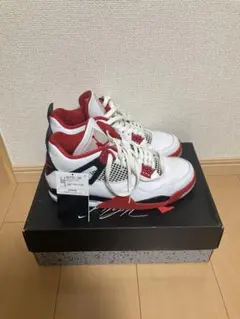 ナイキ　ジョーダン4 ファイアーレッド