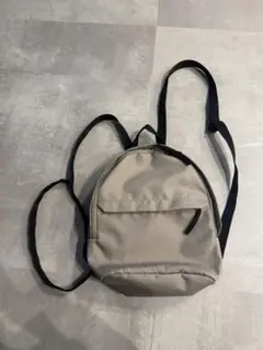 無印ベージュ シンプルバックパック