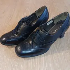 REGAL 黒 レースアップパンプス 28