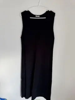 黒 ニット ノースリーブ ロングワンピース GU