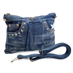 デニムリメイクバッグ　風　スタッズクラッチバッグ　ネイビー（水色・白も有り）
