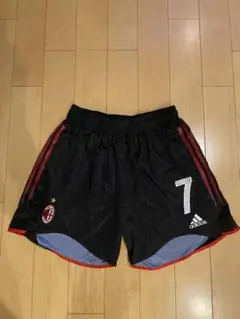 adidas ACミラン パンツ 番号7 2xo