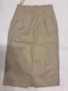 タイトスカート　ベージュ