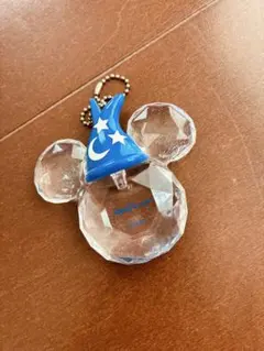 ディズニーリゾート　ミッキーのクリスタルペンダント