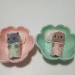 シルバニアファミリー 赤ちゃん&お花のベッドセット ペルシャ猫 ラッコ