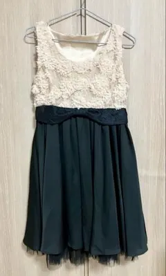 パーティードレス ベージュと黒 フラワーレース