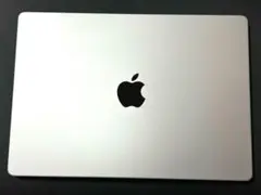 MacBook Pro 14インチ（M3, 2023年モデル）シルバー
