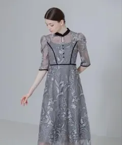 【美品】Leja 花柄刺繍レースチュールパフスリーブワンピース　ブルー　Sサイズ