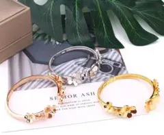 ゴールド フラワーモチーフ 指輪 リング レディース