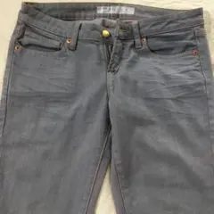 ユニクロスキニーフィット　グレー