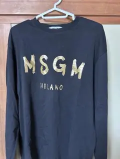 Moschino ブラック ロゴニット セーター 春秋に！ - メルカリ