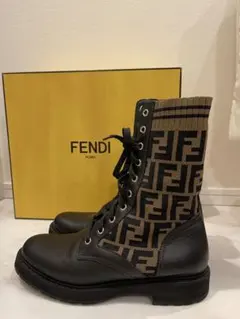 FENDI Rockoko ロココ バイカーブーツのサムネイル