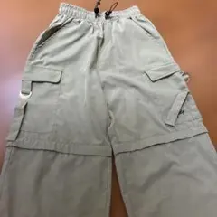ZIDDY カーキパンツ　ハーフパンツのサムネイル