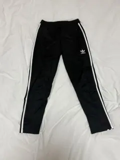 adidas ブラック トレーニングパンツ