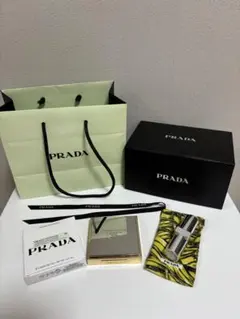 PRADA DIMENSIONS アイシャドウパレット 10 - メルカリ