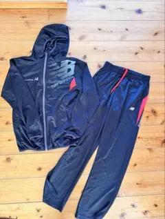 【使用1回】New Balance ジャージ上下セット ブラック/レッド
