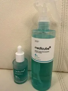 メディキューブ　アゼライン酸トナー 250ml + アゼライン酸セラム