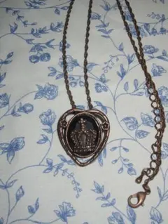 ヴィンテージ グランジ 王冠モチーフ ハート ネックレス