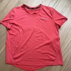 NIKEのサムネイル