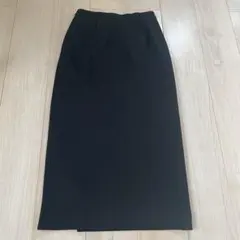 黒 スリット入り タイトロングスカート