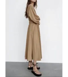 新品未使用　ZARA ゴムウエスト　ミディ丈ワンピース　L