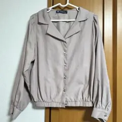as know as ベージュ長袖シャツのサムネイル