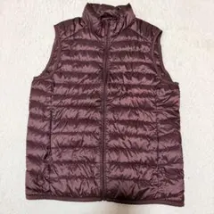 UNIQLO ウルトラライトダウンベストSサイズのサムネイル