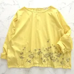 美品✨Sunny clouds シロツメ草が咲く頃トップス 3L イエロー　刺繍のサムネイル